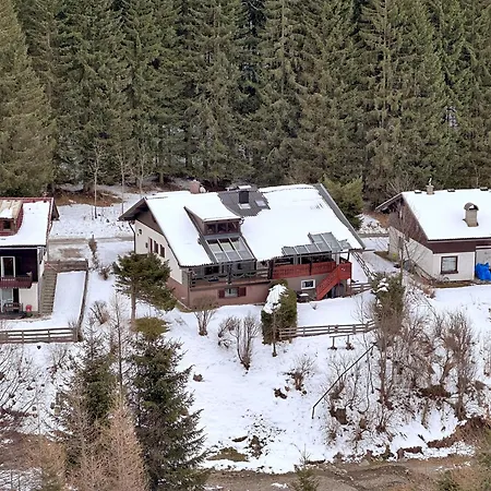 Haus Klinsterwald Dağ evi *